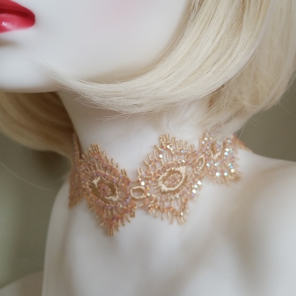 Amrita Singh Marta Lace Choker - Picture 4 of 10